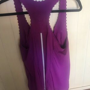 Lululemon Run a Marathon sliinglet